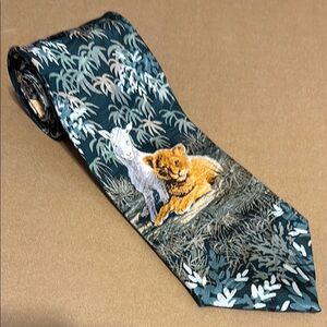 Lion and Cub Patterned Free Man 57” silk Jaquard weave Tie